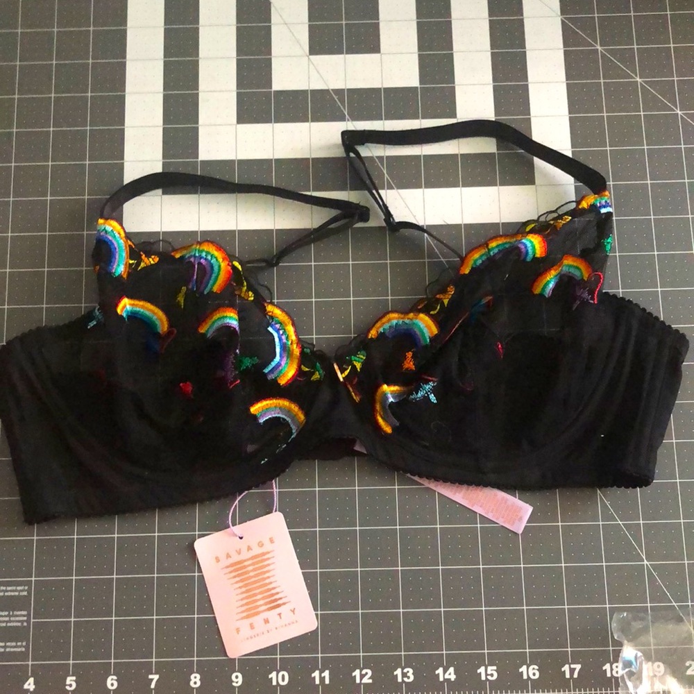 Unlined sheer, rainbow pride, Savage X Fenty 42D